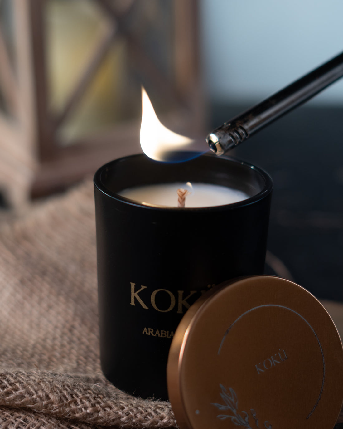 Indulge in the Woody Delight of Oud-Scented Candle!